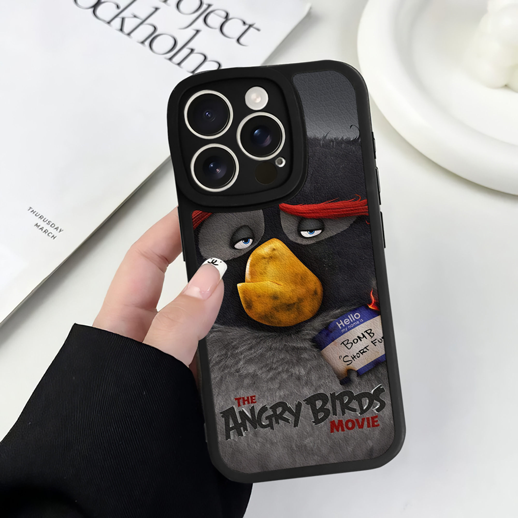 （画像用） Angry Birds アングリーバード 【iPhone 16シリーズ対応】シリコンスマホケース（レザー調） 材質：シリコン